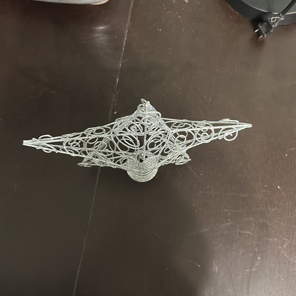 ☀️5/$20 Tree Topper. - Picture 3 of 4